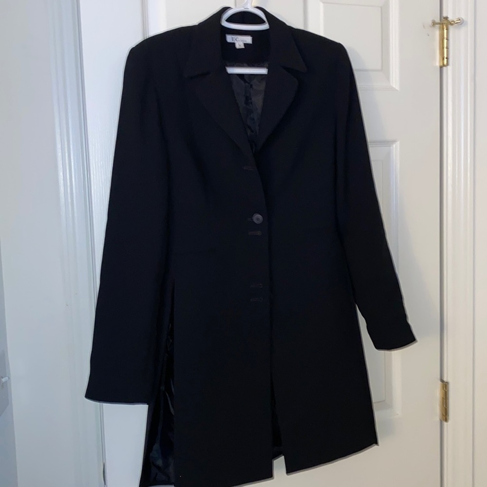 I.C. Designs Long Black Blazer Size 4